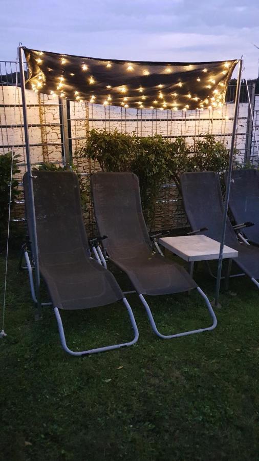 Frankes Lodge Apartment Mit Garten Und Pool, 6 Einzelbetten, Parkplatz Essen Exterior photo